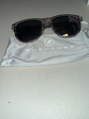 Blenders Eyewear Women’s Transparent Frame Sunglasses - Smoke Lenses